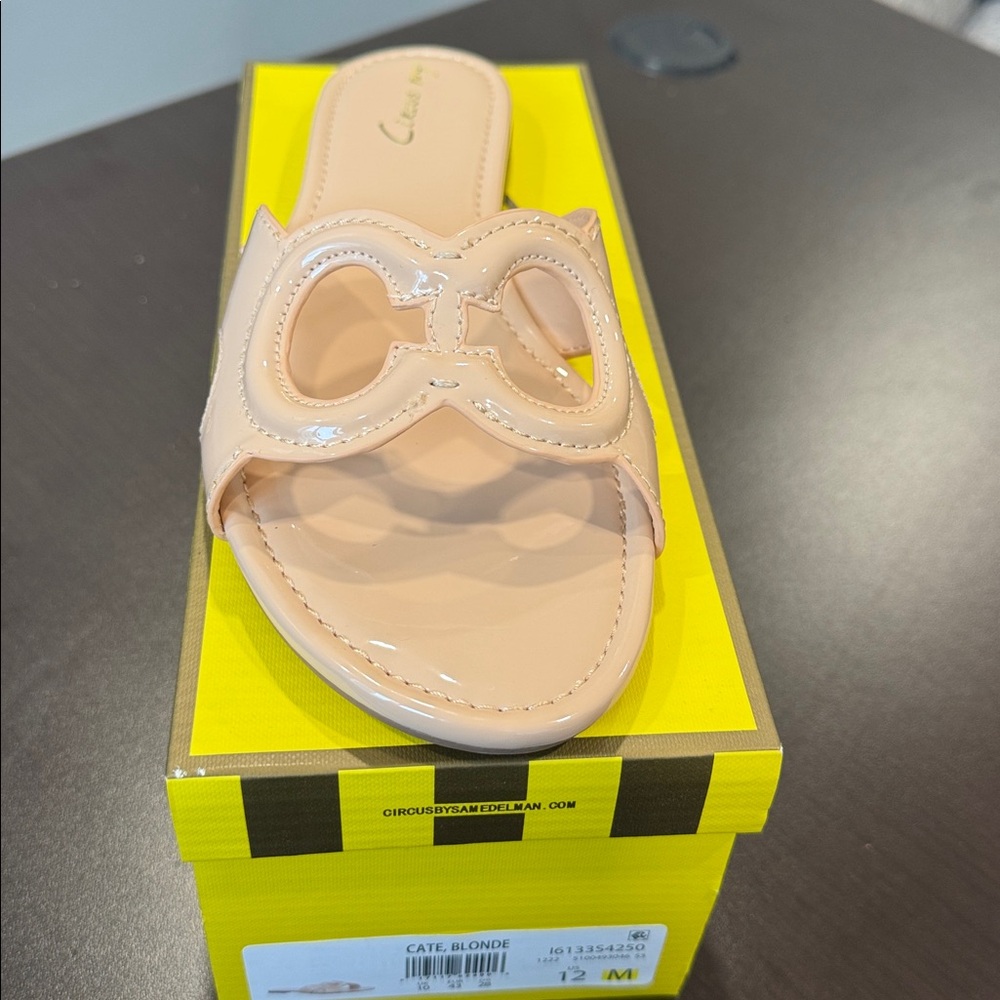 NIB Circus NY by Sam Edelman Cate
Sandal women size 12 Blonde
